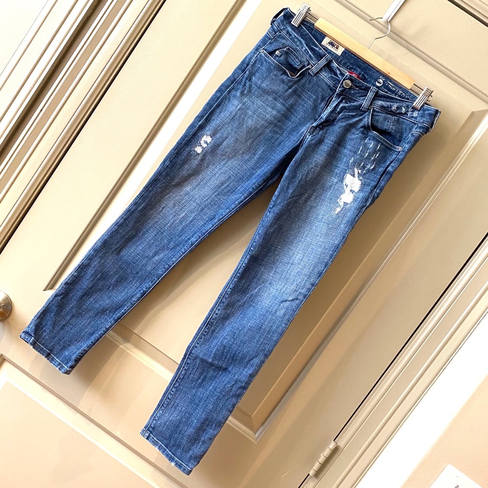 SOLD Demin Lab boyfriend jeans size 27